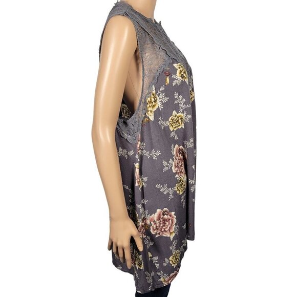 Torrid Women's Lace Mock Neck Floral Flowy Grey Tank Keyhole Back Size 1 (14/16) - Picture 6 of 11